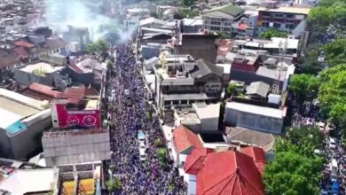 Tiga Gelar Beruntun Persib Mengunci Sejarah, Bandung Disesaki Lautan Bobotoh Dalam Pawai Biru