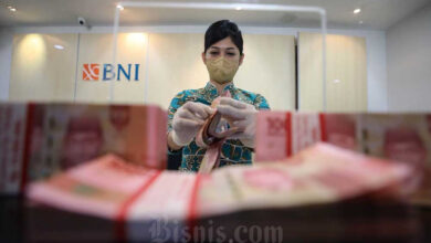 Tekanan Rupiah Berlanjut, Kurs Dolar AS Di BCA Hingga BNI Kompak Naik Tajam Hari Ini