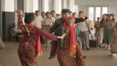 Darso Bukan Pahlawan, Dari Luka Wong Kalahan Lahir Teror Badut Gendong