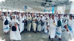 Kepulangan Jamaah Haji Pasuruan Lebih Awal Disambut Haru, Gus Shobih Sampaikan Duka dan Doa