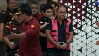 Gelap Saat Pleidoi Nadiem Dibacakan, BGN Berganti Pimpinan Lalu Kepala Lamanya Ditahan