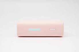 Power Bank Magnetik Cuktech CP13 Tawarkan Qi2 15W, 30W Kabel, dan Stand Lipat