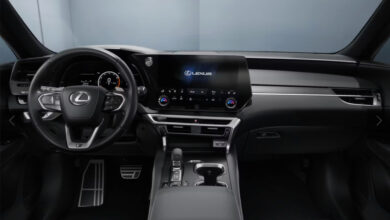 Lexus RX 2028 Menyegarkan Kabin Lebih Dulu, Layar Berdiri Bebas Jadi Sorotan Utama