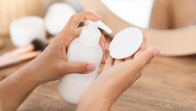 Dokter Ungkap Cara Pakai Toner Yang Paling Tepat, Tangan Atau Kapas Ternyata Tergantung Jenisnya