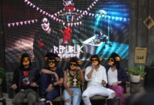 Republik Fufufafa Dibuka Dengan Aksi Simbolik Slank, Kritik Sosial Mengarah Ke Panggung